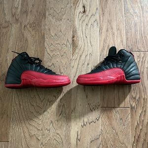 Jordan 12 Retro
Flu Game (2016)